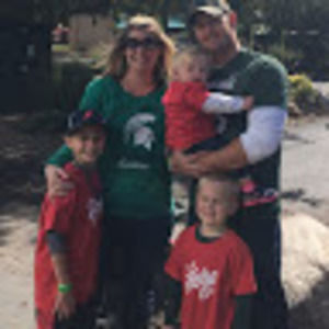 Meet your Posher, Adriana